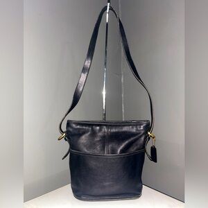 Vintage Coach Navy Blue Leather Bucket Shoulder Bag